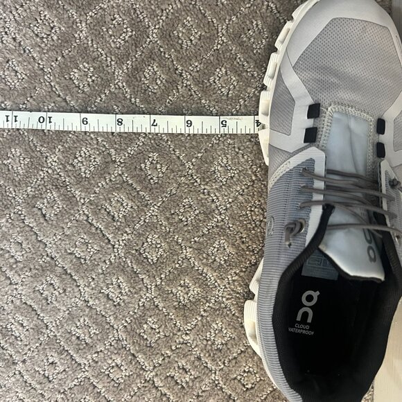 On Cloud 5 Waterproof Glacier Grey Walking Sneaker Size 7.5 - Picture 12 of 12